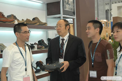 [蜘蛛王女鞋]女鞋品牌-打造全球最大的安全鞋生产基地 蜘蛛王崭新面貌亮相上海国际鞋类展