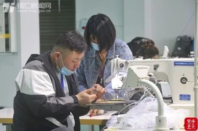 莞铜协作·在铜这一年|德江宏德鞋业生产忙