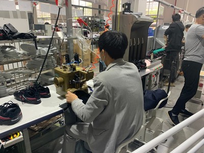 品牌鞋业生产忙