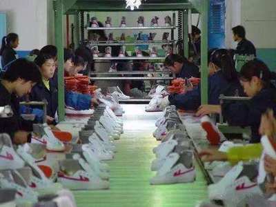 有一双鞋子叫回力,是不是拥有满满的回忆呢?