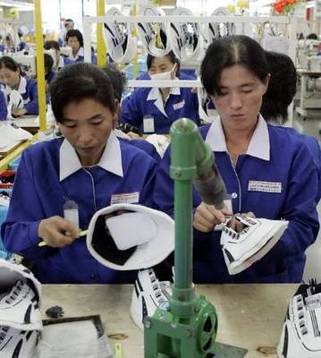 直击福建第一土豪镇,为全世界生产鞋子,号称“中国鞋都”